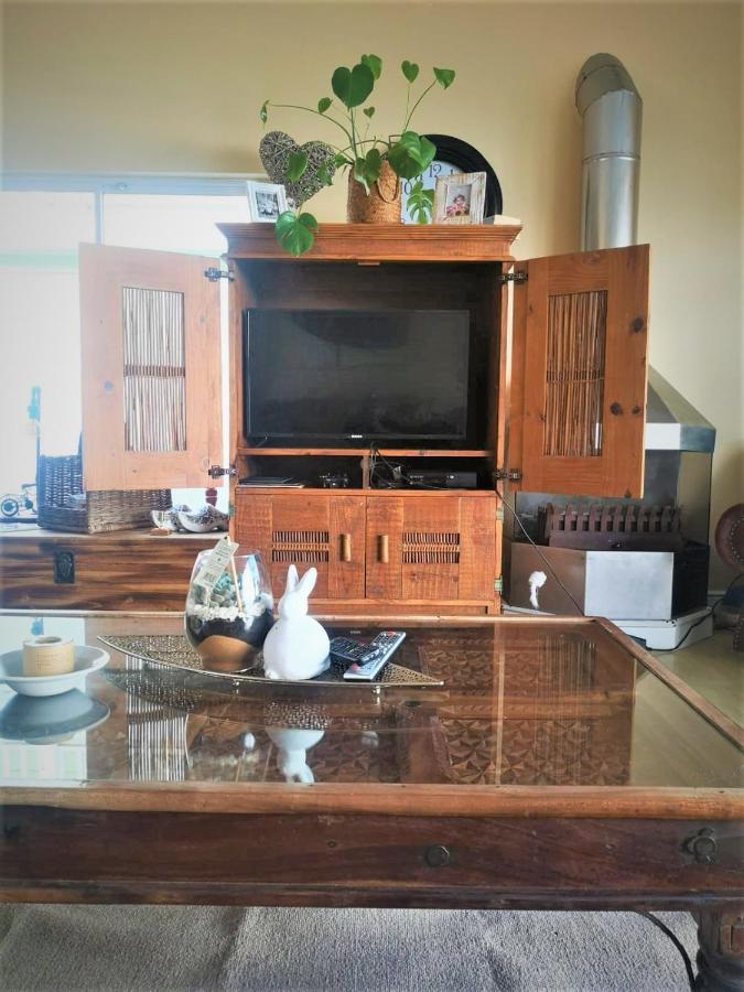 Point Village Guest House Мозел Бей Екстериор снимка