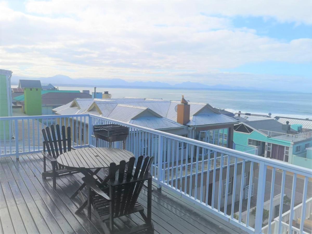 Point Village Guest House Мозел Бей Екстериор снимка