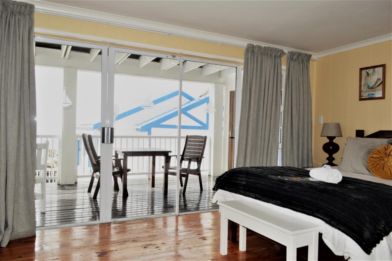 Point Village Guest House Мозел Бей Екстериор снимка