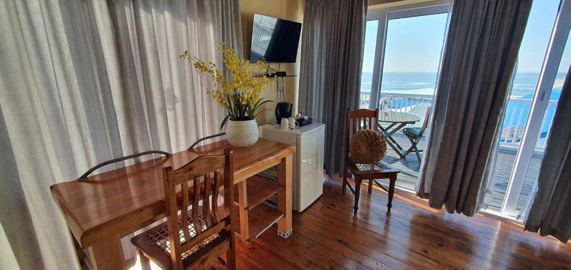 Point Village Guest House Мозел Бей Екстериор снимка