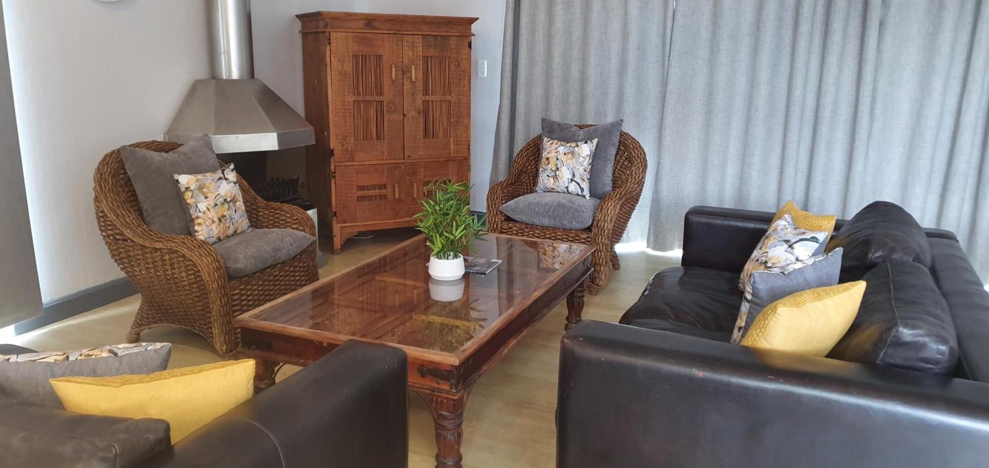Point Village Guest House Мозел Бей Екстериор снимка